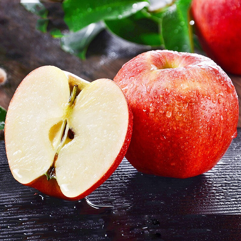 Red Qinguan Apple Red Qinguan Apple